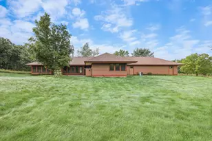 W2805 Pine Ridge Ct, Exeter, WI 53508 - Photo 29