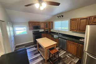 108 N Washington St, Deerfield, WI 53531 - Photo 7