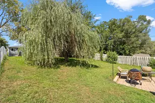 819 E Edgewater St, Portage, WI 53901 - Photo 23