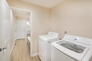 3687 Cardinal Dr, Beloit, WI 53511 - Photo 15