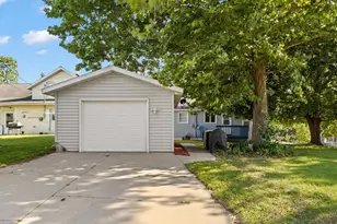 529 W Cook St, Portage, WI 53901 - Photo 43