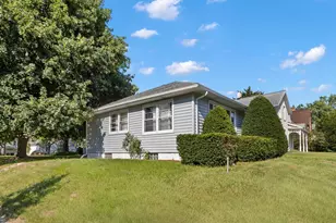 529 W Cook St, Portage, WI 53901 - Photo 39