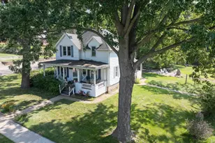 1020 Wood St, Baraboo, WI 53913 - Photo 27