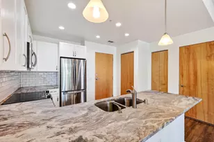 309 W Washington Ave, Madison, WI 53703 - Photo 9