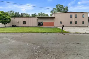 1571 Ivory Dr, Sun Prairie, WI 53590 - Photo 1
