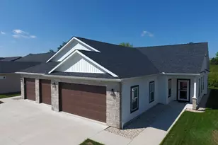 3835 Tanglewood Pl, Janesville, WI 53546 - Photo 1