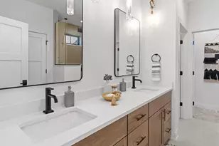 1113 Kyron Dr, Waunakee, WI 53597 - Photo 17