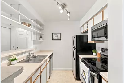 917 Harbor House Drive #8, Madison, WI 53719 - Photo 15