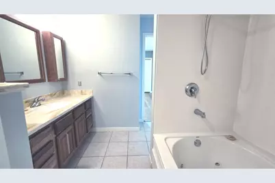 360 W Washington Avenue #215, Madison, WI 53703 - Photo 21