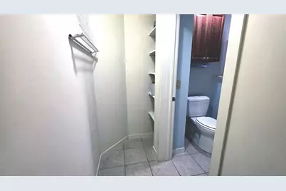 360 W Washington Avenue #215, Madison, WI 53703 - Photo 15