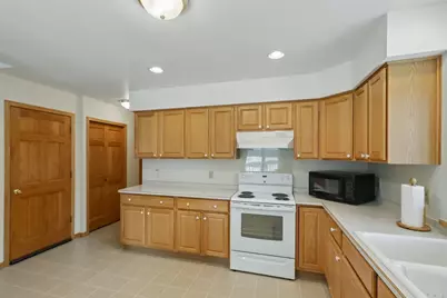 210 Pinnacle Drive, Lake Mills, WI 53551 - Photo 25