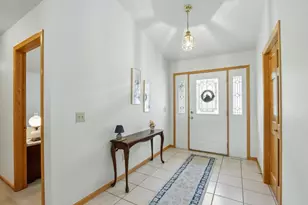 210 Pinnacle Dr, Lake Mills, WI 53551 - Photo 9