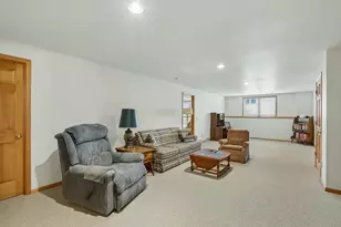 210 Pinnacle Dr, Lake Mills, WI 53551 - Photo 41