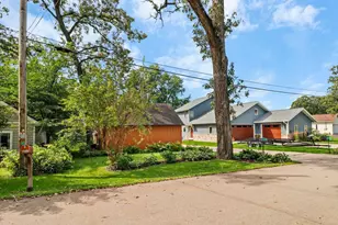 2148 Colladay Point Dr, Stoughton, WI 53589 - Photo 9
