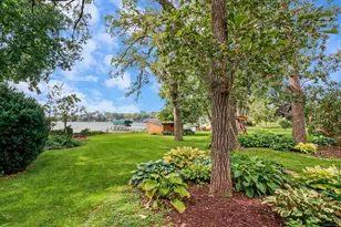 2148 Colladay Point Dr, Stoughton, WI 53589 - Photo 11