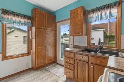 112 W Howard Street, Portage, WI 53901 - Photo 11