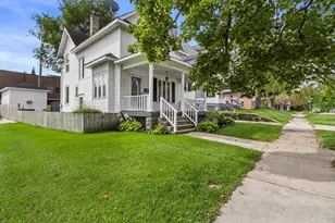 112 W Howard St, Portage, WI 53901 - Photo 1