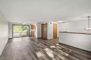 718 Bickley Ct, Stoughton, WI 53589 - Photo 11