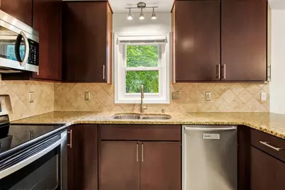 750 Sauk Ridge Trail, Madison, WI 53705 - Photo 9