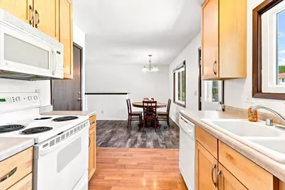 624 Madison Avenue, Baraboo, WI 53913 - Photo 13