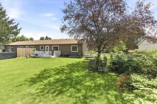 624 Madison Ave, Baraboo, WI 53913 - Photo 35