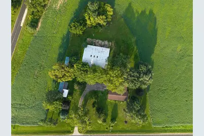 316 Hillside Road, Edgerton, WI 53534 - Photo 7