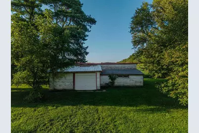 316 Hillside Road, Edgerton, WI 53534 - Photo 11