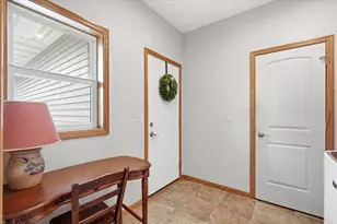 100 Isham St, Stoughton, WI 53589 - Photo 5