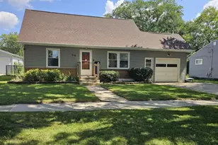 716 N Arch St, Janesville, WI 53548 - Photo 1
