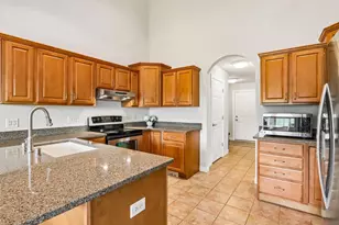 6487 Harvest Moon Ct, Waunakee, WI 53597 - Photo 9