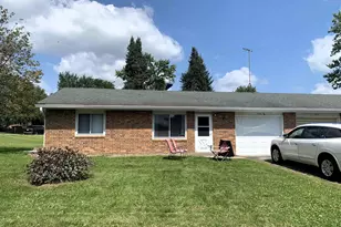 100-102 Hillside Ln, Columbus, WI 53925 - Photo 3