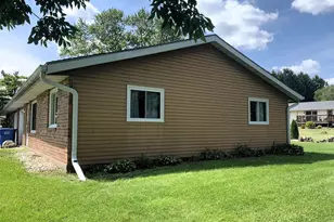 104-106 Hillside Ln, Columbus, WI 53925 - Photo 17