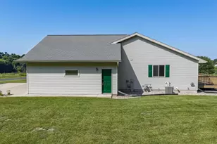 8096 E Quail Meadow Ln, Reedsburg, WI 53959 - Photo 11