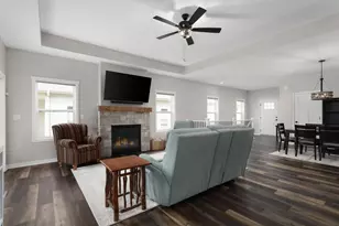 3823 Tanglewood Pl, Janesville, WI 53546 - Photo 11