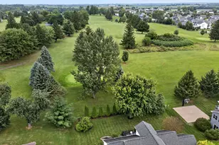 1604 Three Wood Dr, Mount Horeb, WI 53572 - Photo 3