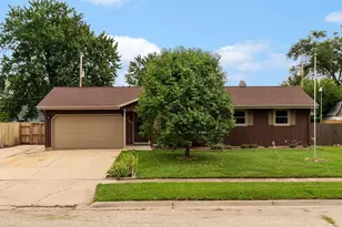 1821 S Marion Ave, Janesville, WI 53546 - Photo 7