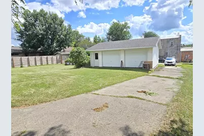 56 E Charles Street, Markesan, WI 53946 - Photo 3