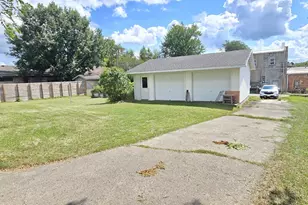 56 E Charles St, Markesan, WI 53946 - Photo 3
