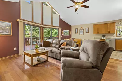 W14129 Theresa Lane, Prairie Du Sac, WI 53578 - Photo 5