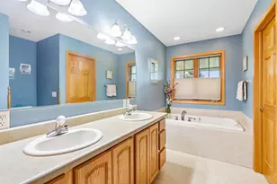 2016 Tumbleweed Dr, Prairie Du Sac, WI 53578 - Photo 13