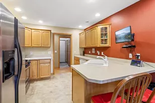 2016 Tumbleweed Dr, Prairie Du Sac, WI 53578 - Photo 7