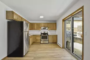 410 Pearl St, Poynette, WI 53955 - Photo 13