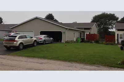 204-206 Eilbes Avenue, Beaver Dam, WI 53916 - Photo 1