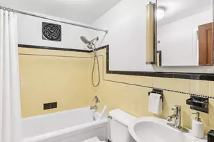 2005 Carey Ct, Madison, WI 53704 - Photo 17