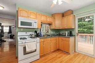 4611 Dennis Dr, Madison, WI 53704 - Photo 3