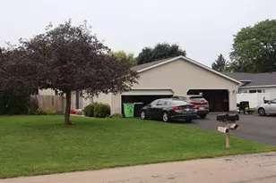 212 - 214 Eilbes Ave, Beaver Dam, WI 53916 - Photo 3