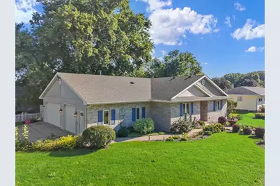 805 Hawthorne Avenue, Janesville, WI 53545 - Photo 3