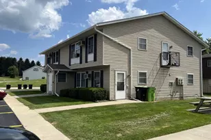 108-116 Eilbes Ave, Beaver Dam, WI 53916 - Photo 5