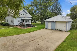 120 South St, Cambridge, WI 53523 - Photo 33