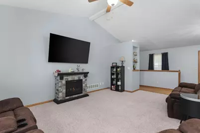 4562 Parkwood Drive, Milton, WI 53563 - Photo 7